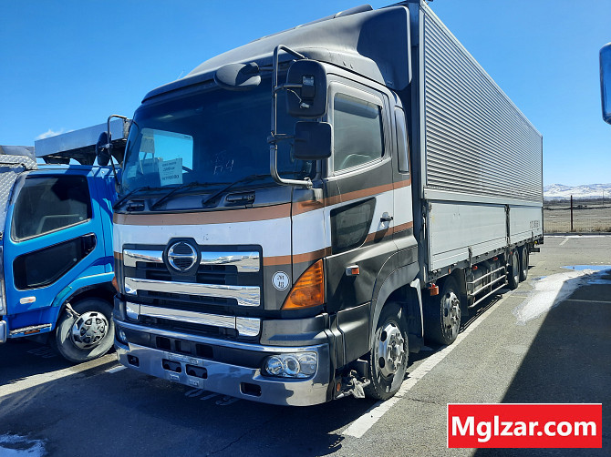 Hino700 Улаанбаатар - зураг 1