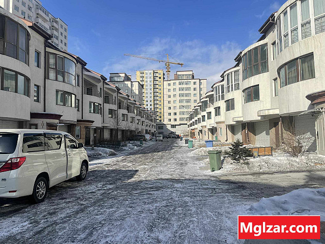 Маргад хотхонд 330 м.кв 3 давхар хаус Ulaanbaatar - photo 1