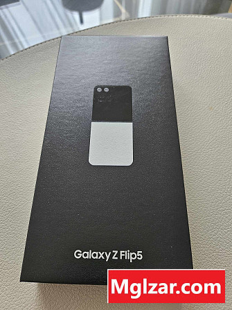 Samsung Z Flip 5 Улаанбаатар - зураг 1