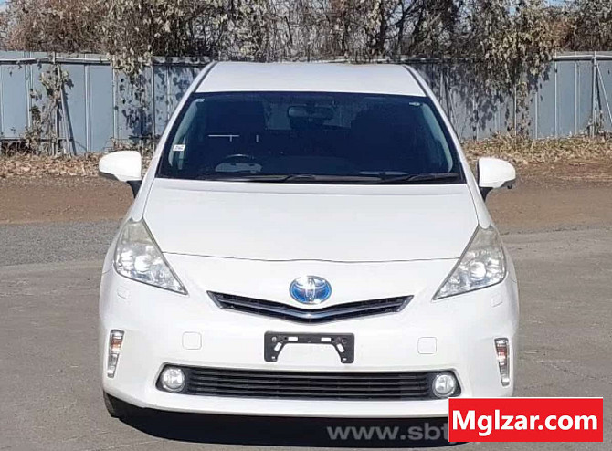 Toyota Prius40 Улан-Батор - изображение 1