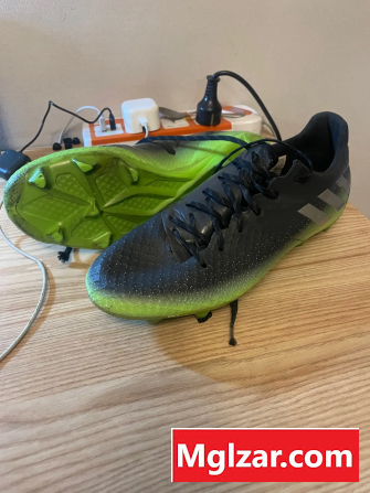 Adidas пүүз Ulaanbaatar - photo 1