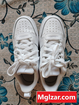 Nike пүүз Дархан - изображение 1
