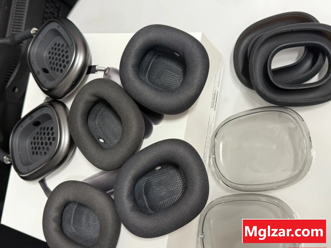 AirPods Max Gray with Black head band Apple Airpod max Space grey