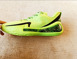 Заалны пүүз Curry 12 Улаанбаатар